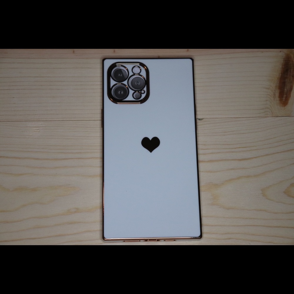 iPhone 13 Pro Max case